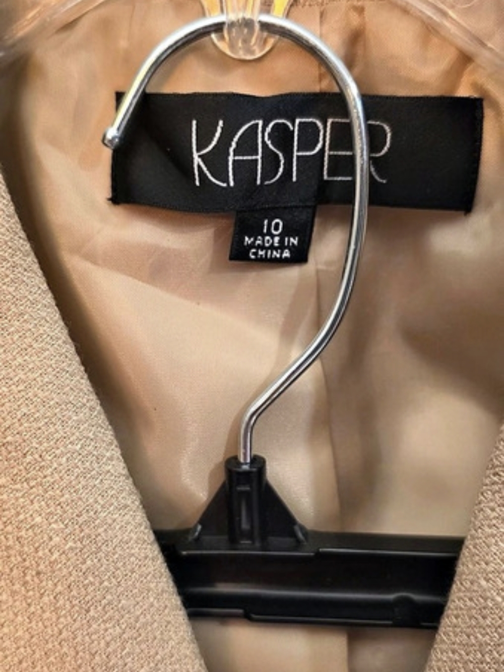 Kasper Women's Pantsuit in Tan Size 10 Like New - Picture 2 of 2